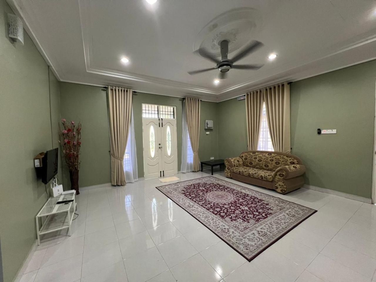 Relaxs Homestay Kota Bharu Bagian luar foto